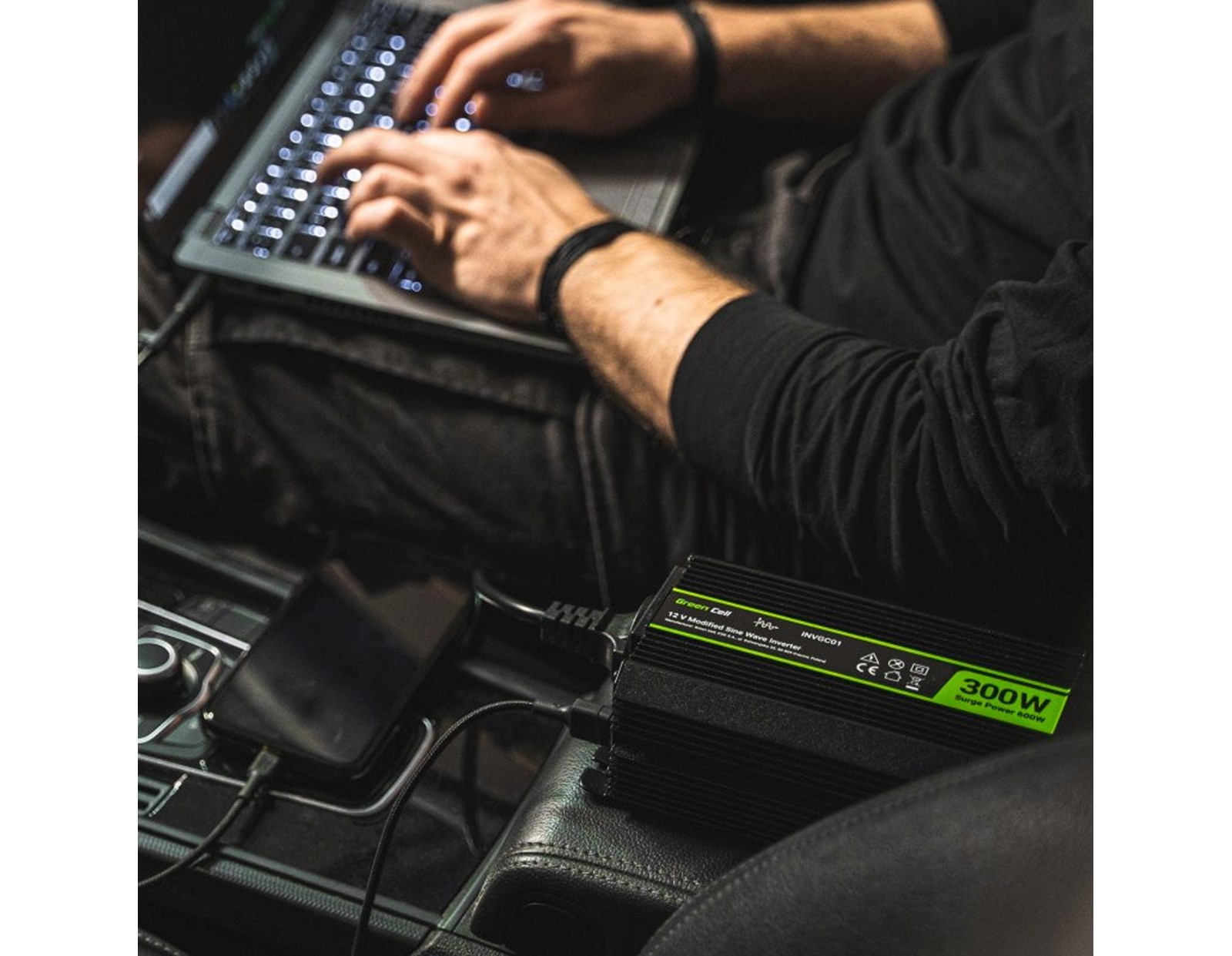 Green Cell strujni inverter PRO 12V na 230V, 150W/300W Modified sine wave (INVGC06)