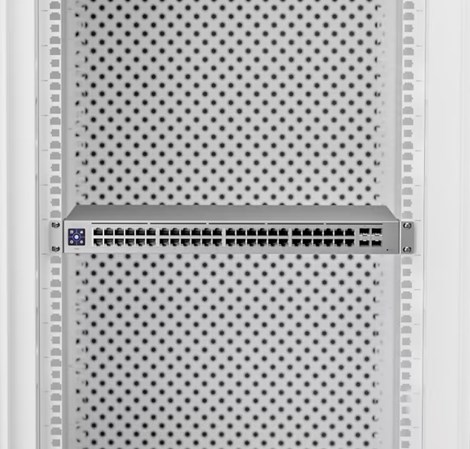 Ubiquiti UniFi Managed 48-port Gigabit Switch (32-port PoE+), 4×SFP, Touchscreen LCD, Rackmount, 195W (USW-48-PoE)