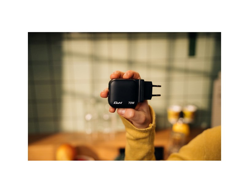 Verbatim Mini GaN zidni punjač 70W, 2×USB-C/1×USB-A, PD/QC 3.0