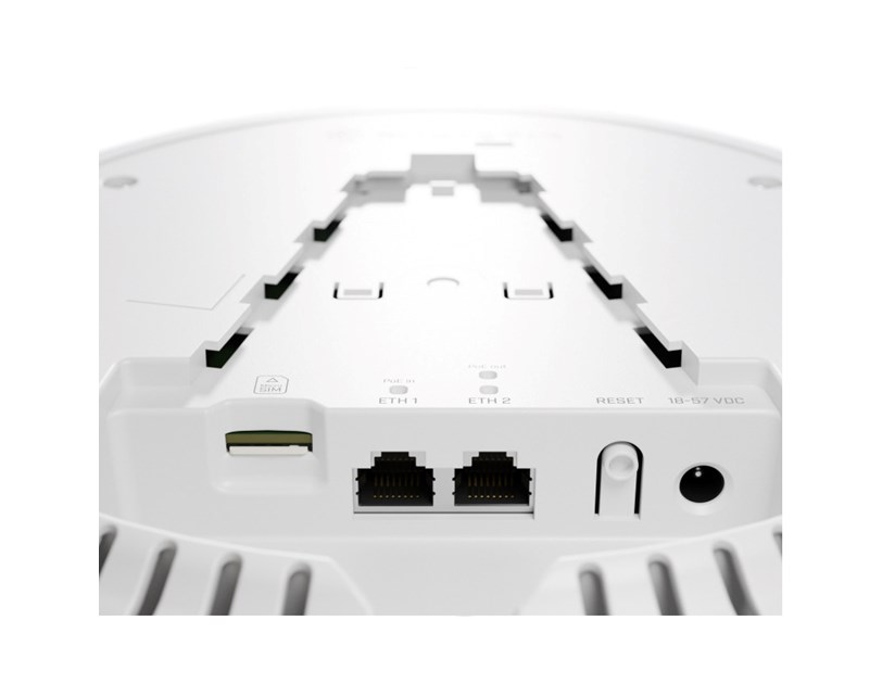 Mikrotik cAP LTE12 ax (cAPGi-5HaxD2HaxD&EG12-EA) Quad core 1.8 GHz CPU, 1GB RAM, 2×G-LAN (1×PoE-out) 2.4 GHz 802.11b/g/n/ax, 5 GHz 802.11a/n/ac/axd, RouterOS v7 L4, stropni, PoE injector