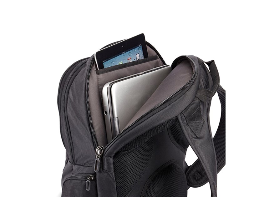 Case Logic Professional ruksak za 15.6'' prijenosnik, crni