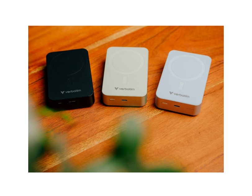Verbatim Charge 'n' Go Essentials 20000mAh Powerbank Magnetic Wireless 15/35W, crni