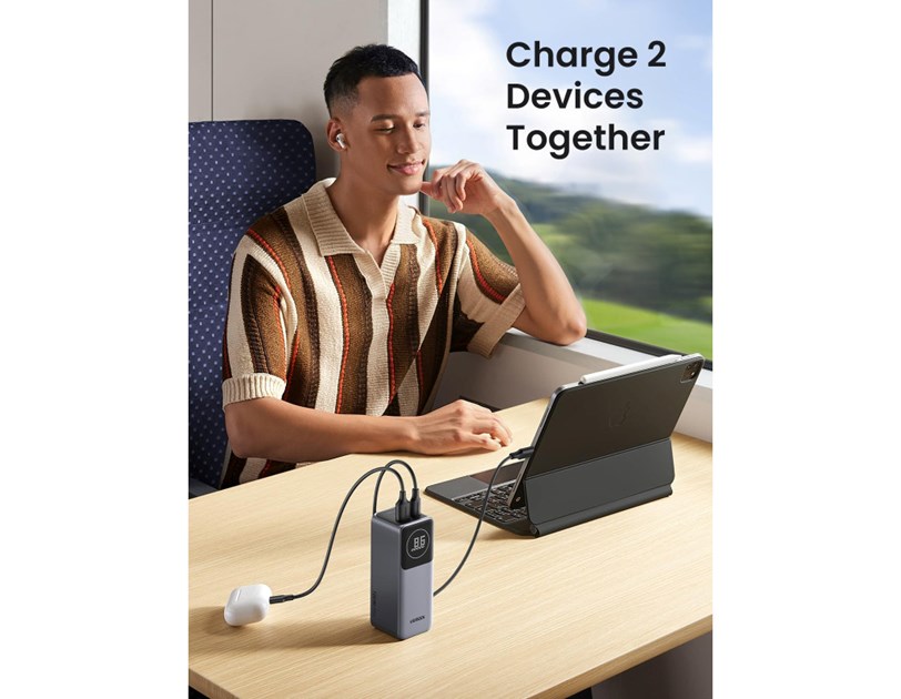 UGREEN Nexode prijenosni punjač (Powerbank) 12000mAh, 100W brzo punjenje, 1×USB-A/2×USB-C, PD3.0/QC3.0, sivi