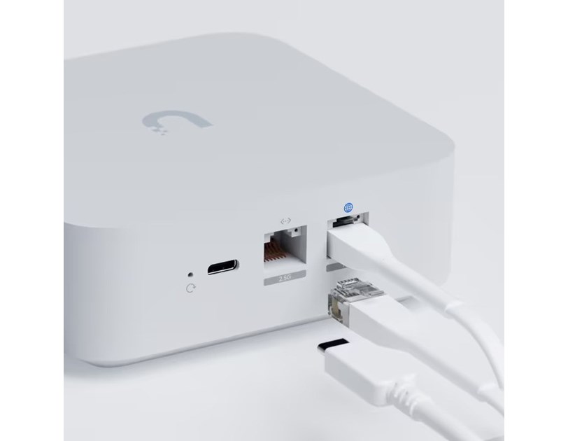 Ubiquiti UniFi Express 7  upravljački uređaj/pristupnik - WiFi 7, LAN & WAN port, LCM display