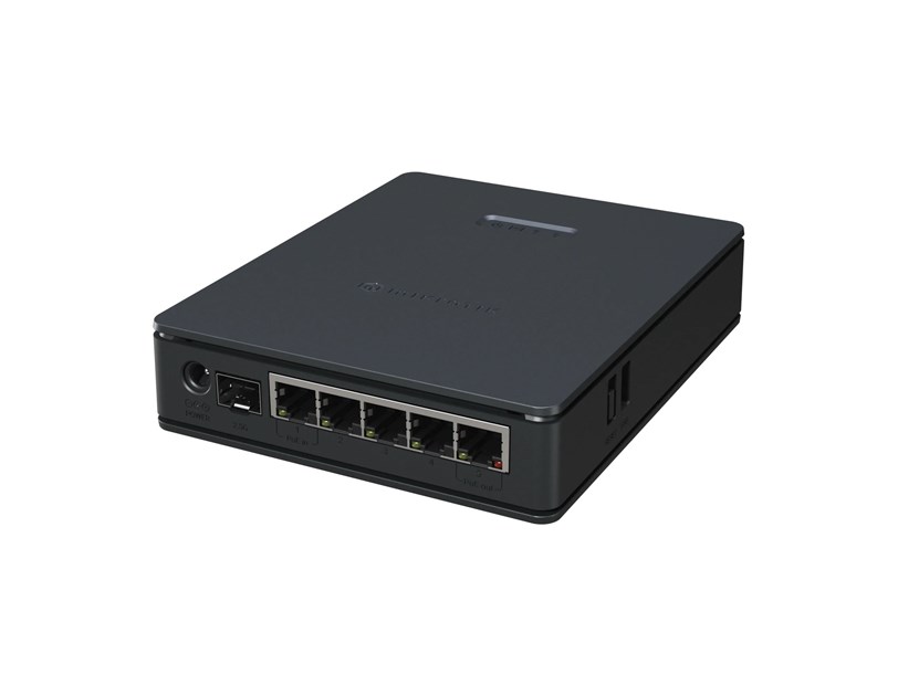MikroTik hAP ax S (E62iUGS-2axD5axT) (2025) Router 5x Gigabit Ethernet ports, 1x 2.5 Gigabit SFP, Dual-Band Wi-Fi 6 (802.11ax), 512 MB RAM, metalno kućište, ARM