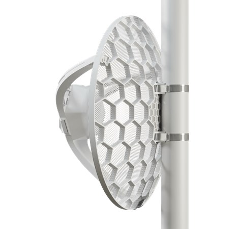 MikroTik LHGGR&R11e-LTE7 (LHGG LTE7 kit), vanjski LTE CPE, LTE Cat7 (300/100 Mbps), 17 dBi usmjerena antena, 2CA, ARM dual-core 800MHz CPU, 256MB RAM, 1xGLAN, RouterOS v7 (L3), PoE, PSU